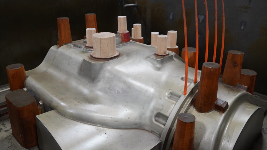 Wisconsin Aluminum Foundry air set tooling for large component.